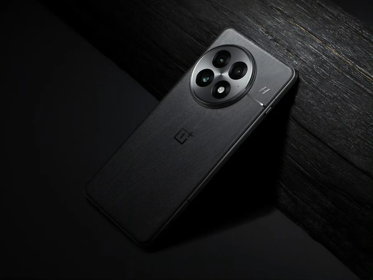 OnePlus 13 Shiny Premium Device